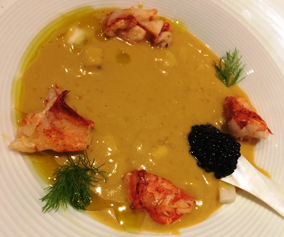 Crema de Bogavante con Caviar Nacarii